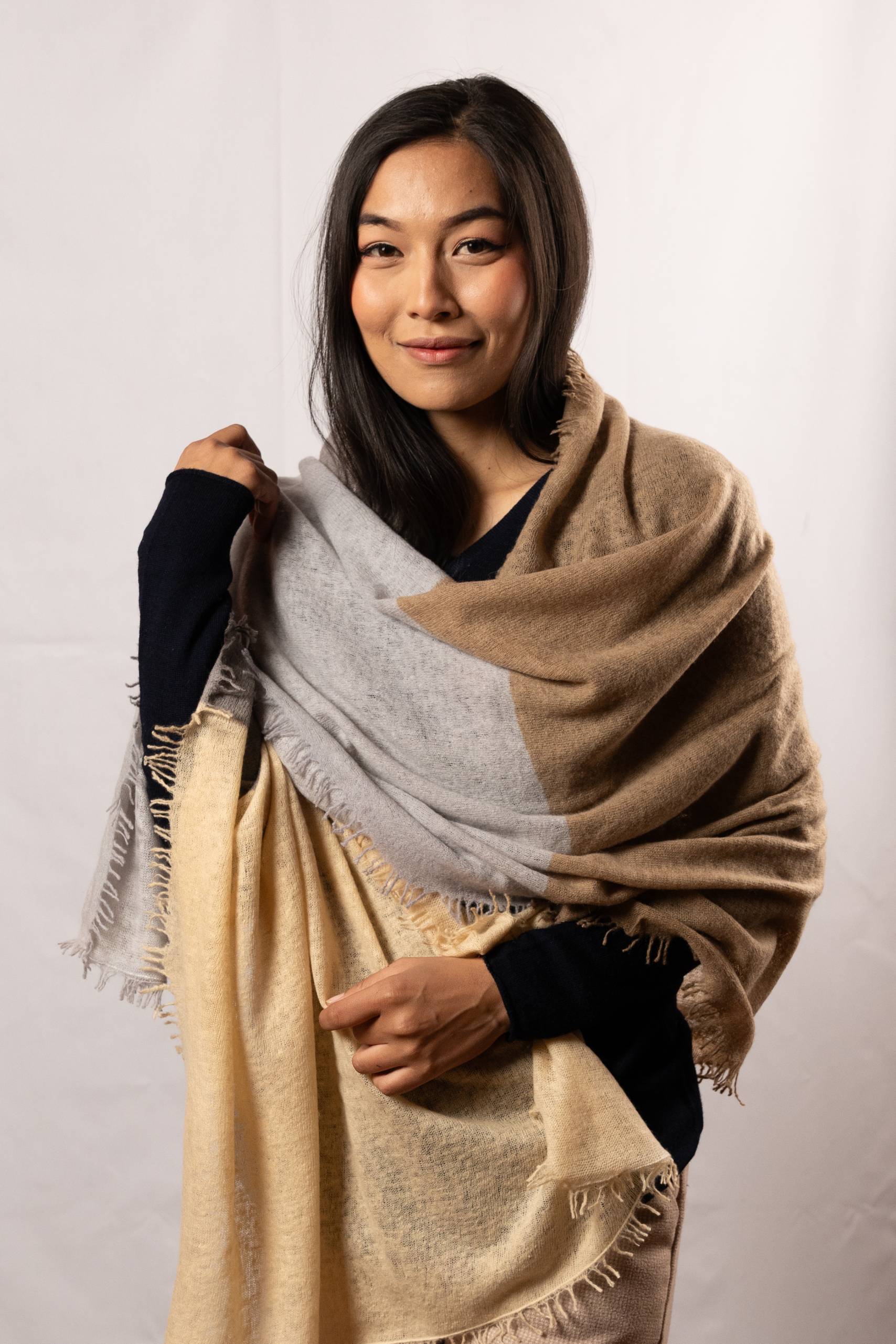  Cashmere  knitted and felted stripe  shawl (3144)